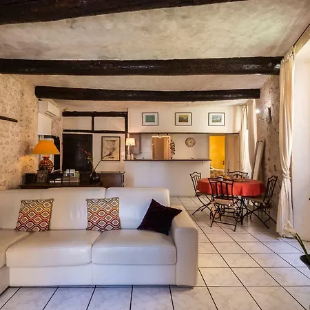 Ah! Charme Et Authentique Avec Parking Apartment Nizza